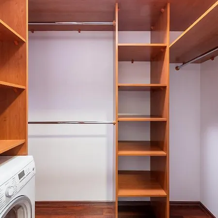 דירה Bukowinska 12 Prywatne Mieszkanie 80m2 Z Dwiema Sypialniami I Balkonem 2x Bezplatne Miejsca Parkingowe Samodzielne Zameldowanie! Private Garage! Self Check-in System!